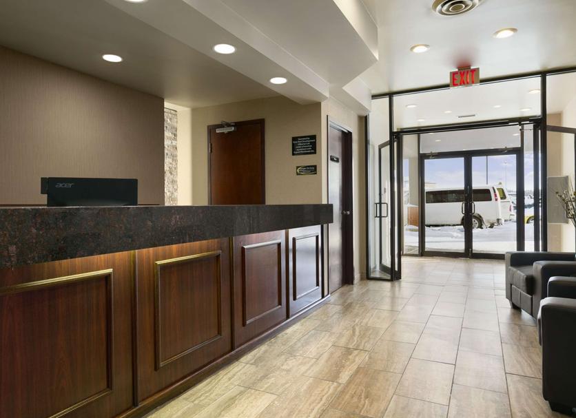 Front desk Photo