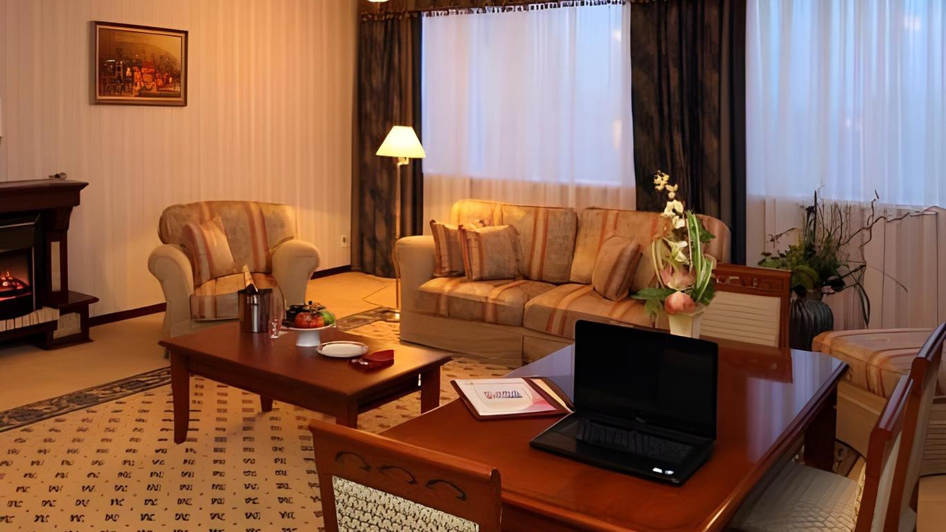 Slavyanka Hotel