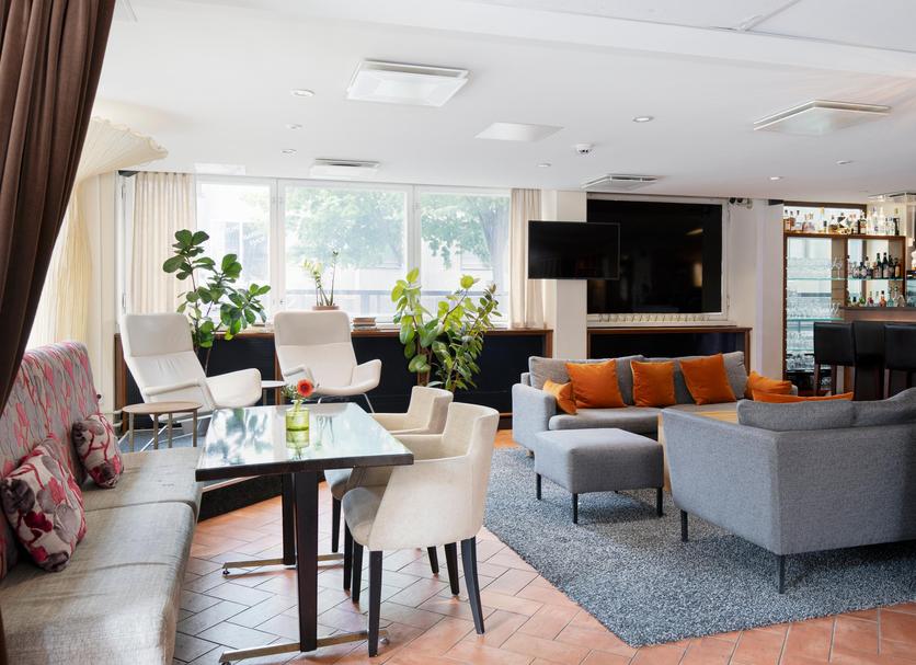 Lounge Photo