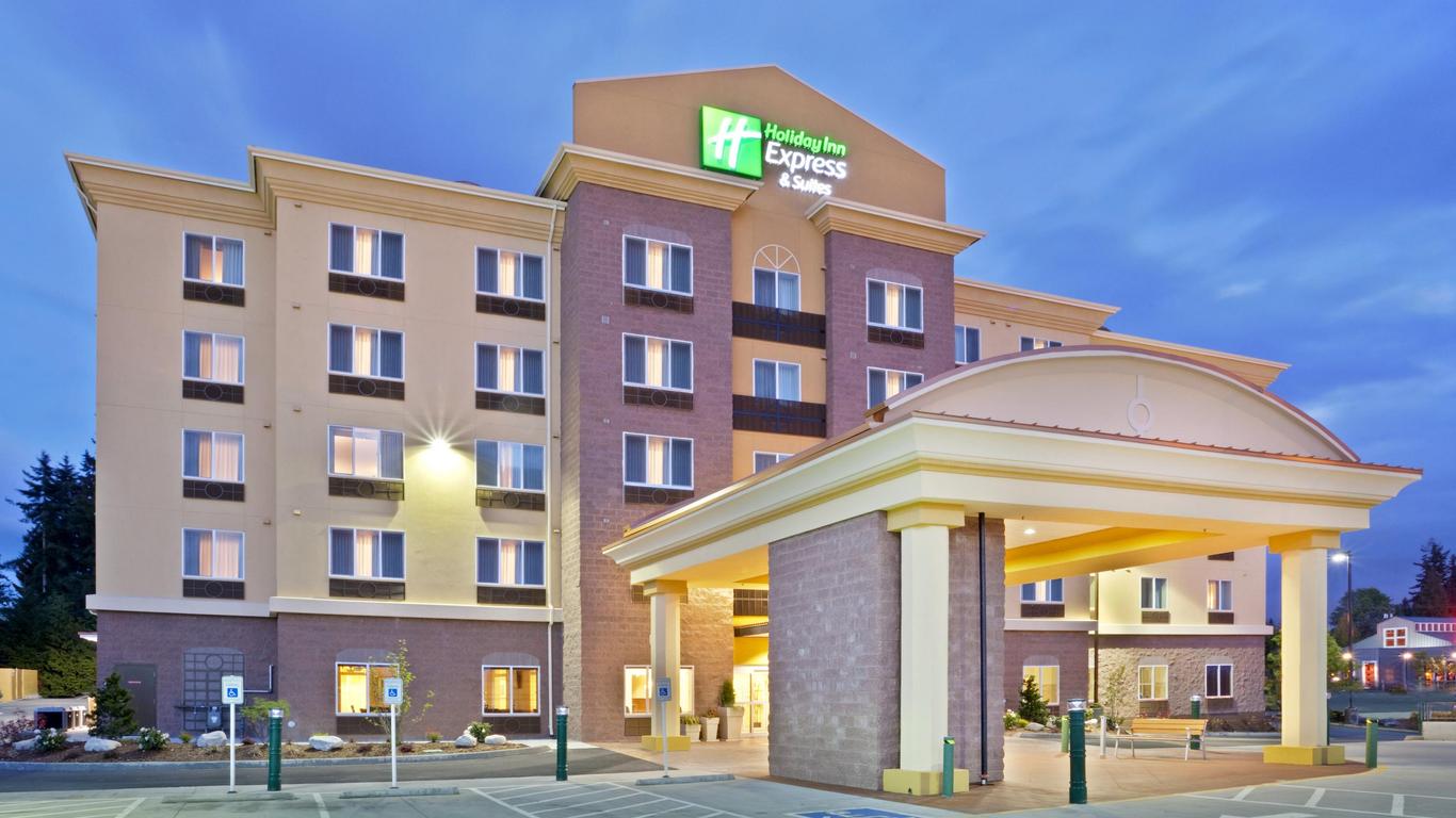 Holiday Inn Express & Suites Seattle North - Lynnwood