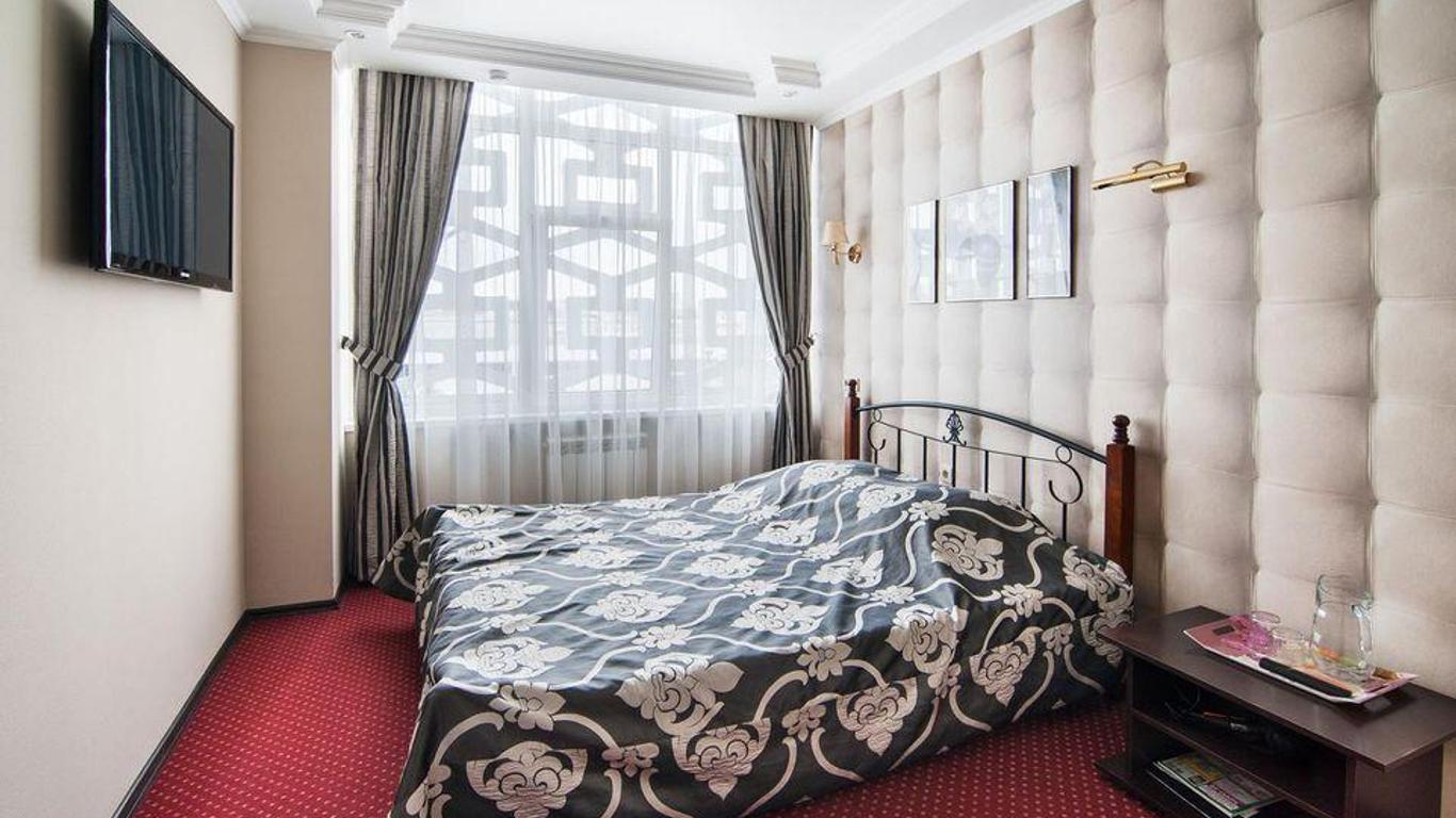 Express Hotel & Hostel