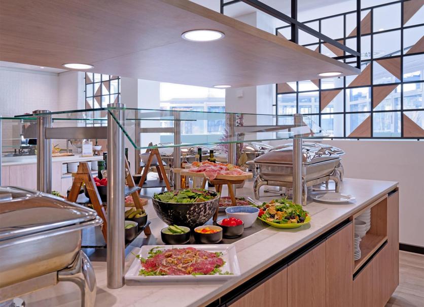 Buffet Photo