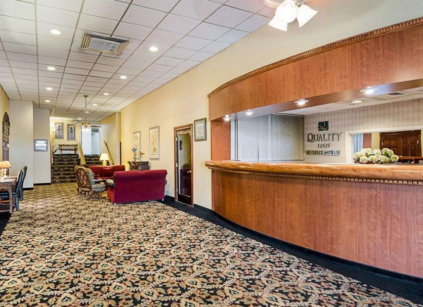 Front desk Photo