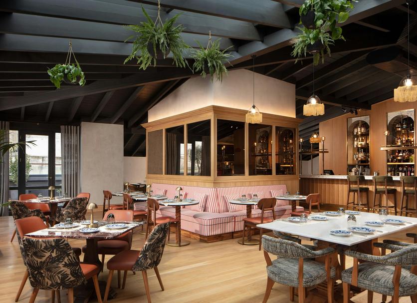 Restaurant Photo