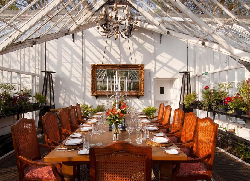 Dining room Photo
