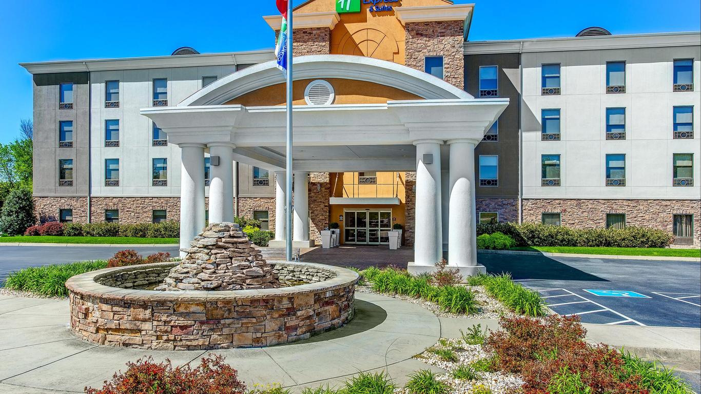 Holiday Inn Express & Suites Morristown