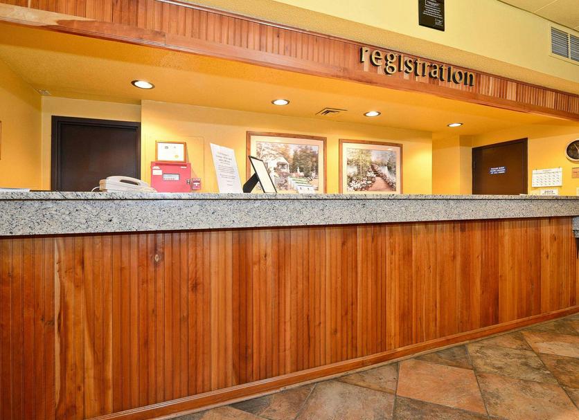 Front desk Photo