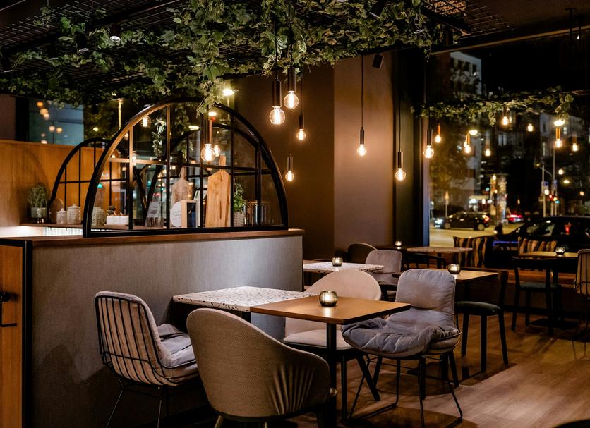 Restaurant Photo