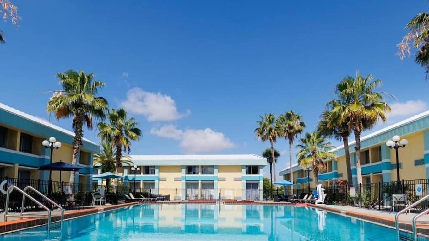 Garnet Inn & Suites, Orlando