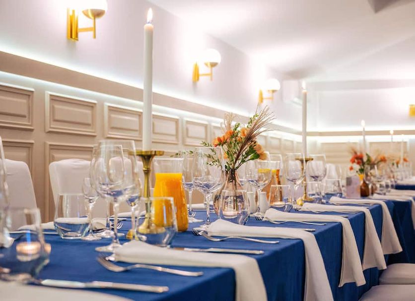 Banquet hall Photo