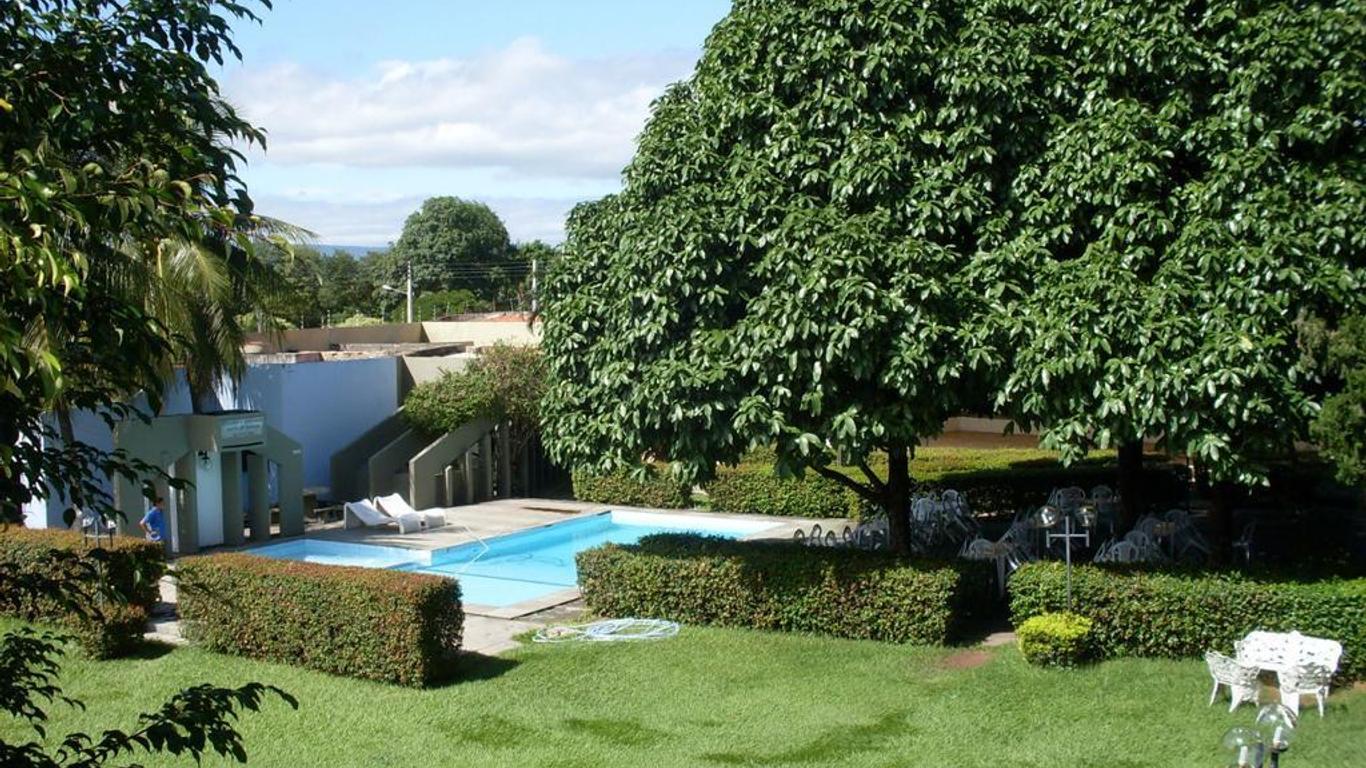 Lagoa Lazer Hotel