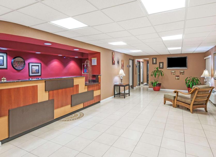 Front desk Photo