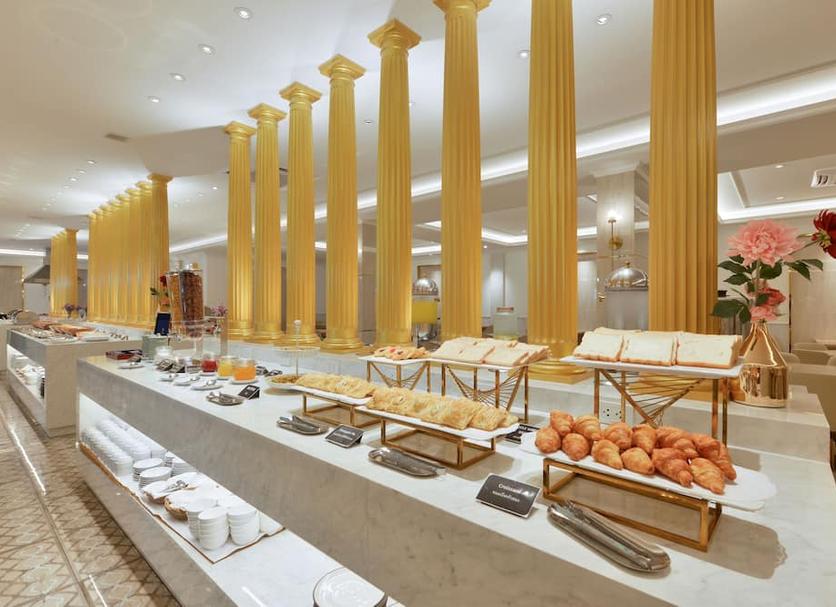 Buffet Photo