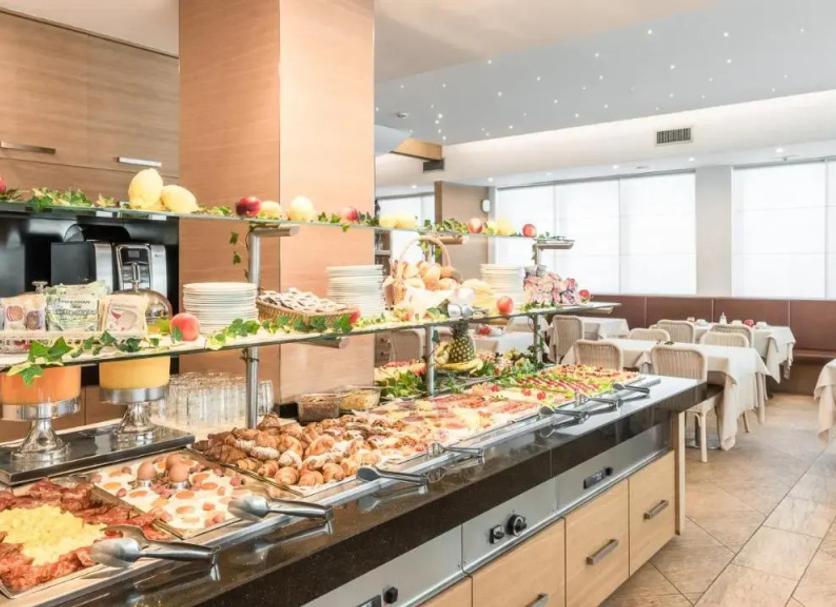Buffet Photo