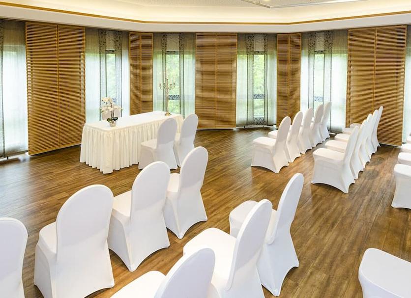 Banquet hall Photo