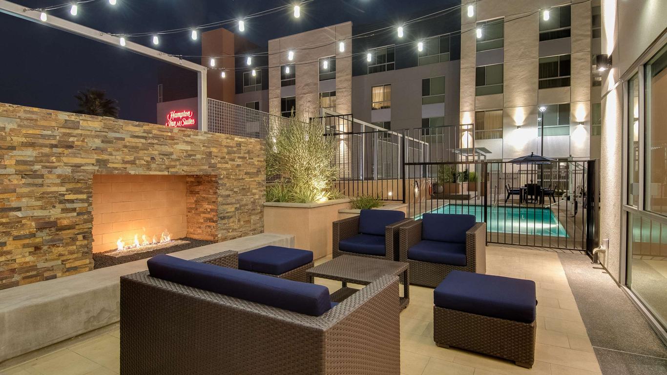 Hampton Inn and Suites Los Angeles - Glendale