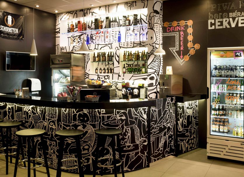Bar Photo