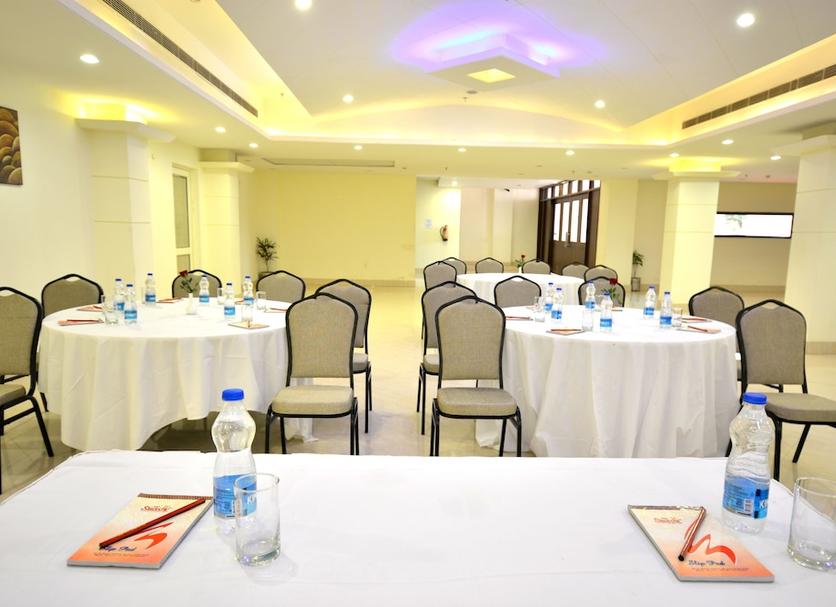 Banquet hall Photo