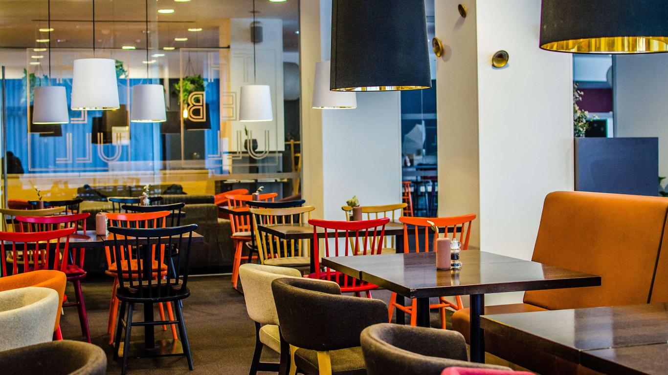 Vienna House Easy Airport Bucharest