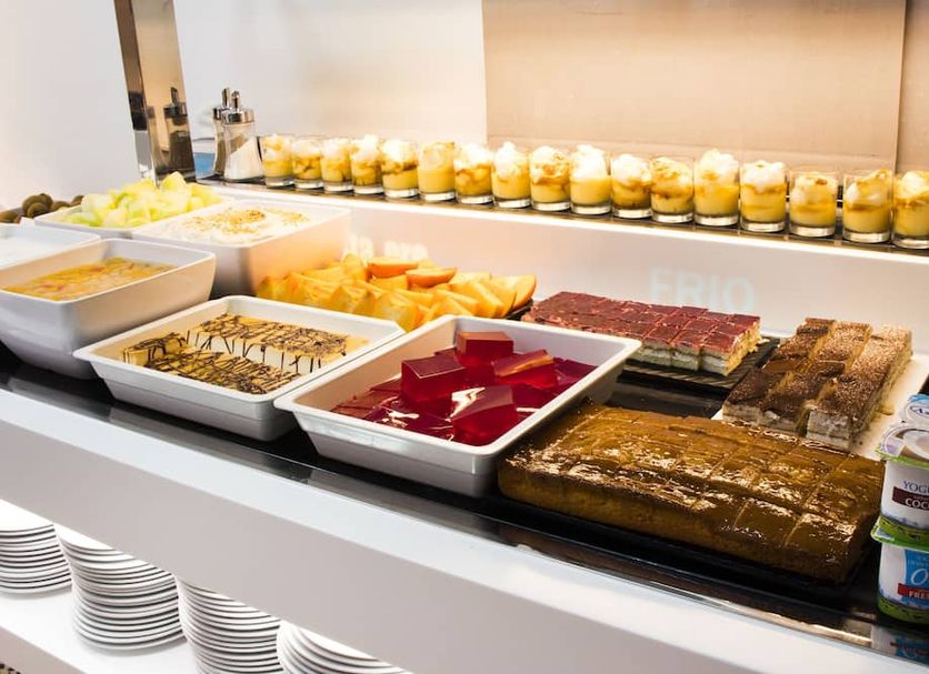 Buffet Photo