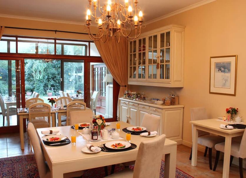 Dining room Photo