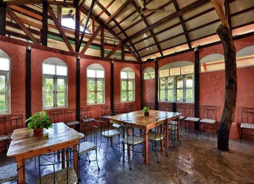 Dining room Photo