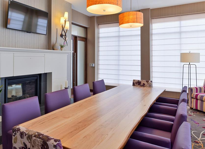 Dining room Photo