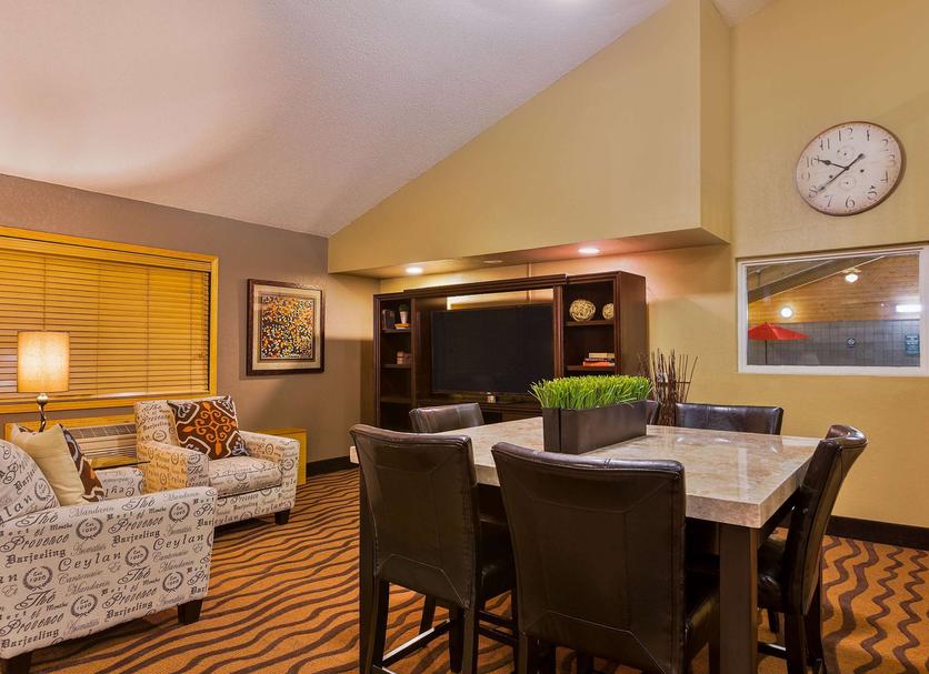 Dining room Photo