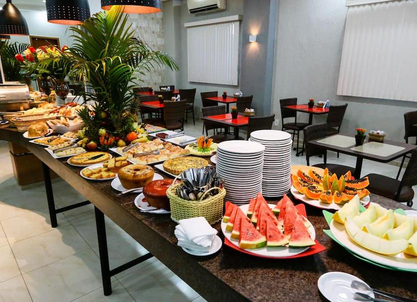 Buffet Photo