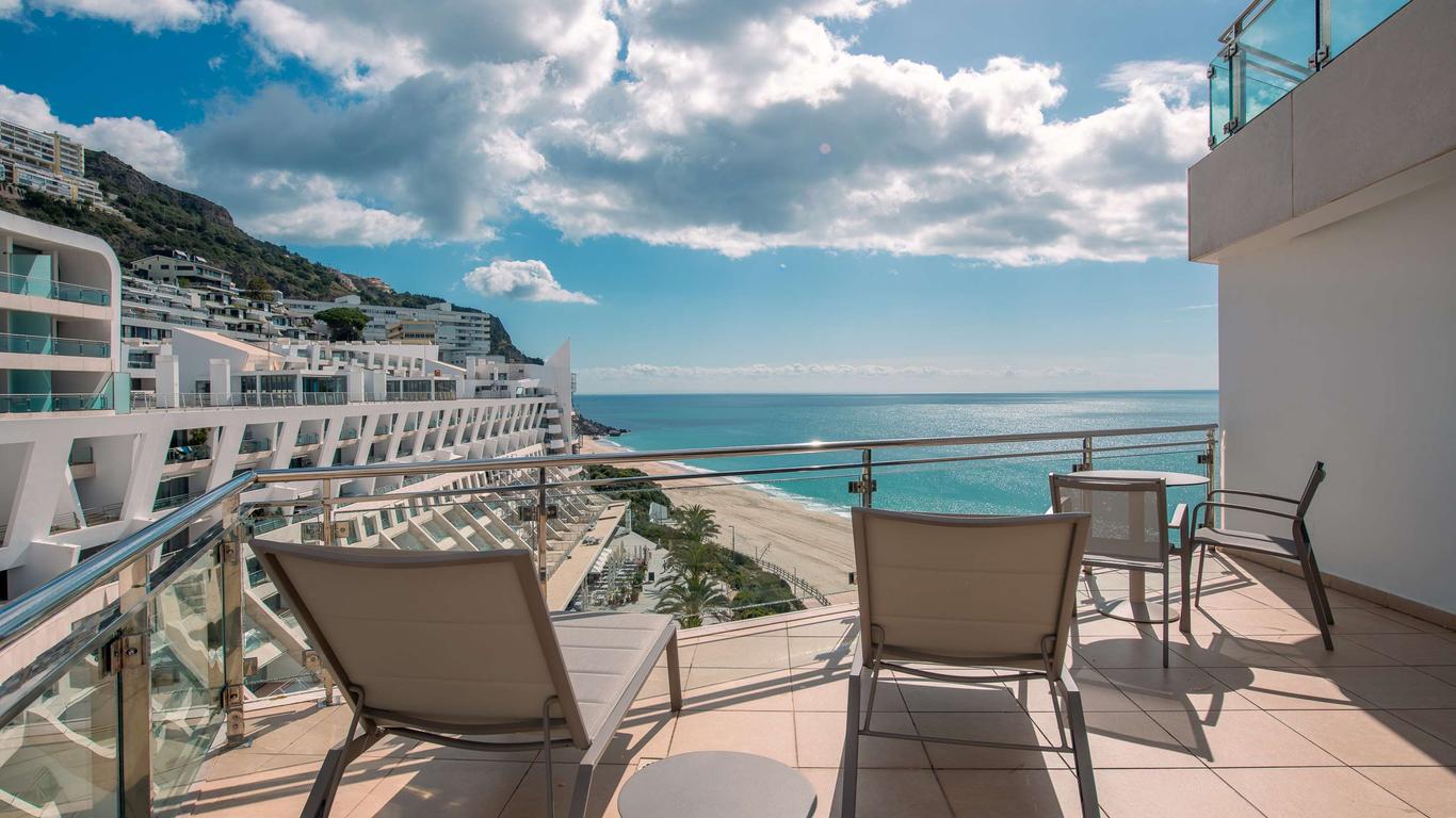 Sesimbra Oceanfront Hotel