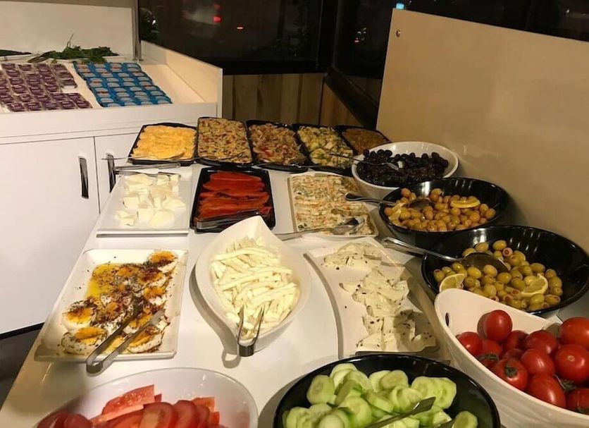 Buffet Photo