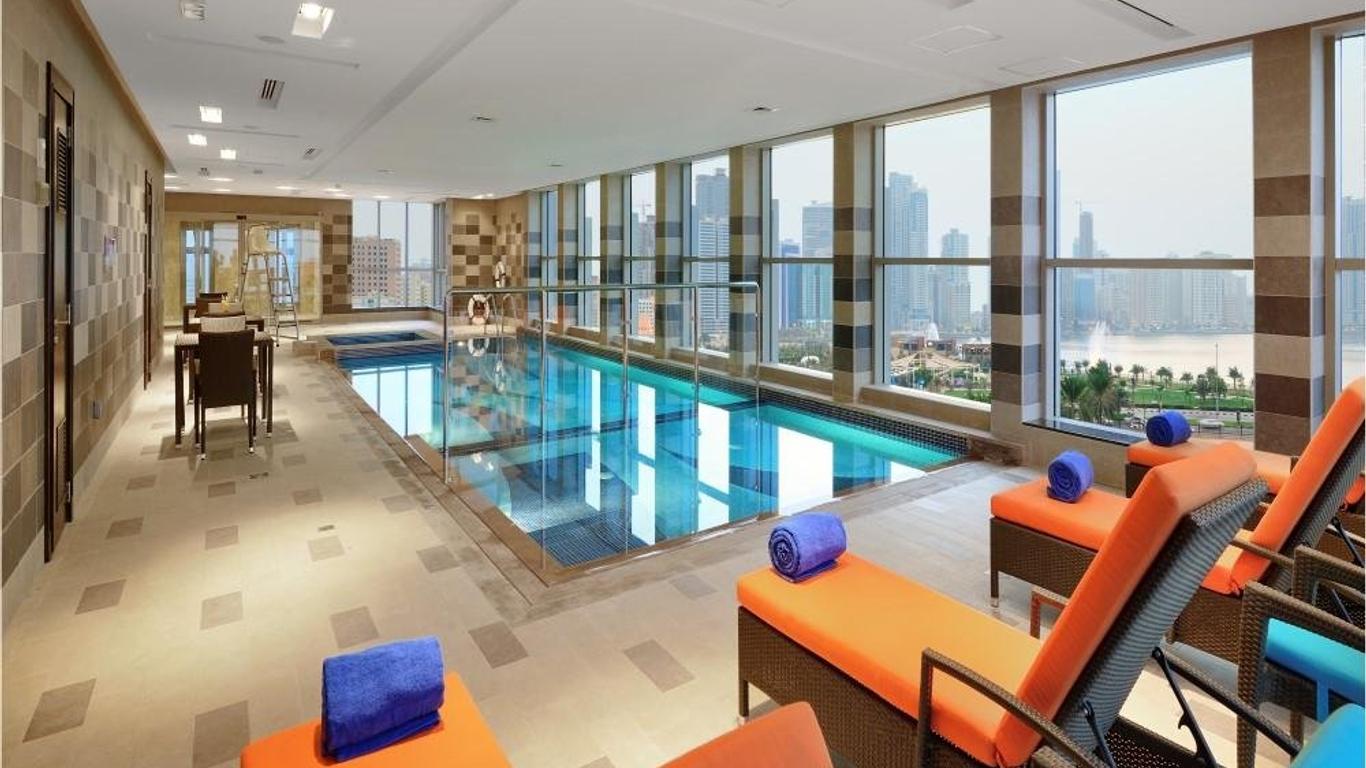 Al Majaz Premiere Hotel Apartment