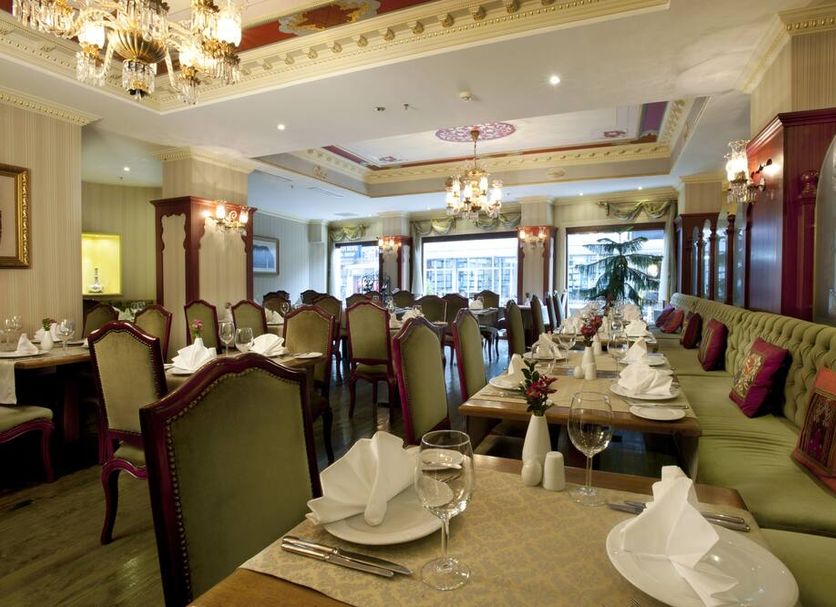 Restaurant Photo