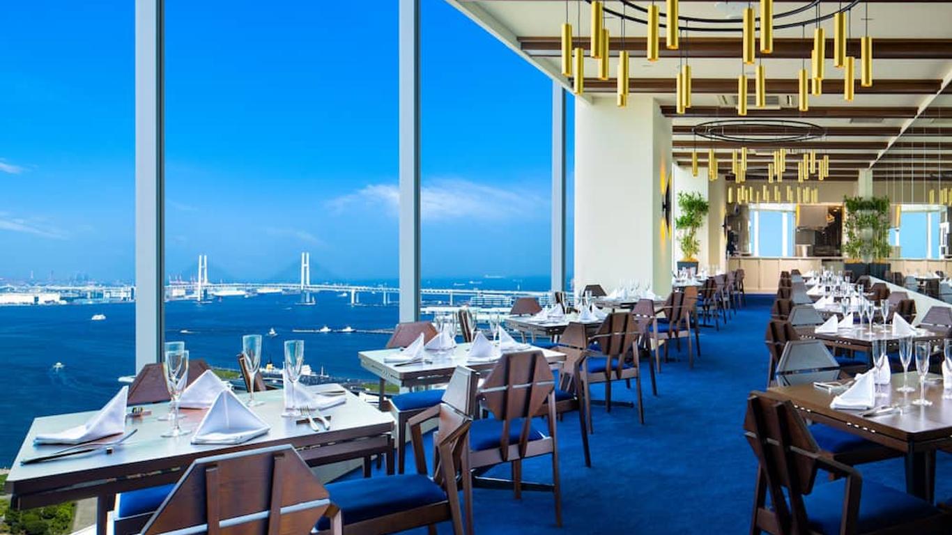 Apa Hotel & Resort Yokohama Bay Tower