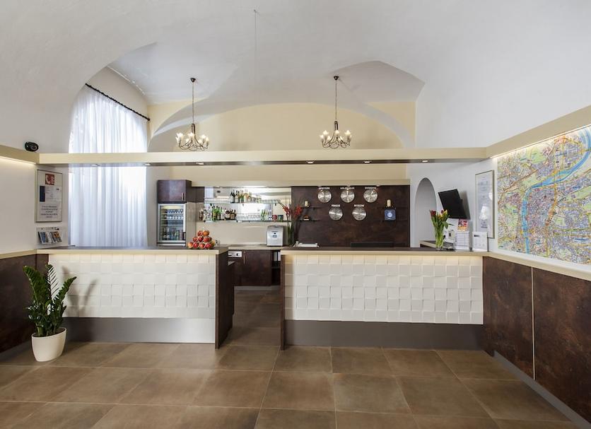 Front desk Photo