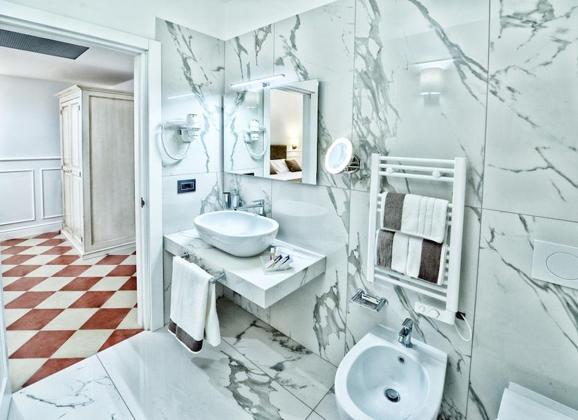 Bathroom Photo