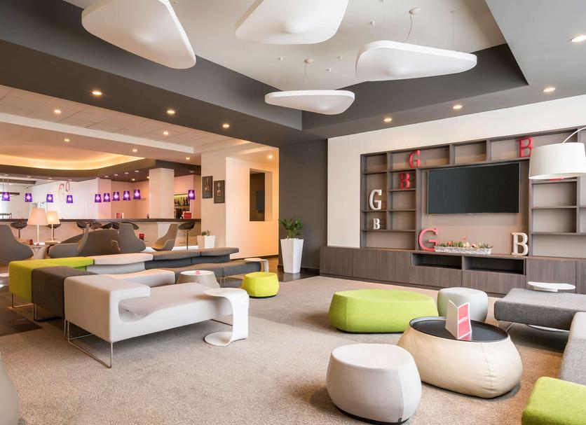 Lounge Photo