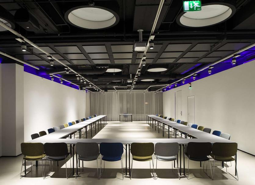 Conference room Photo