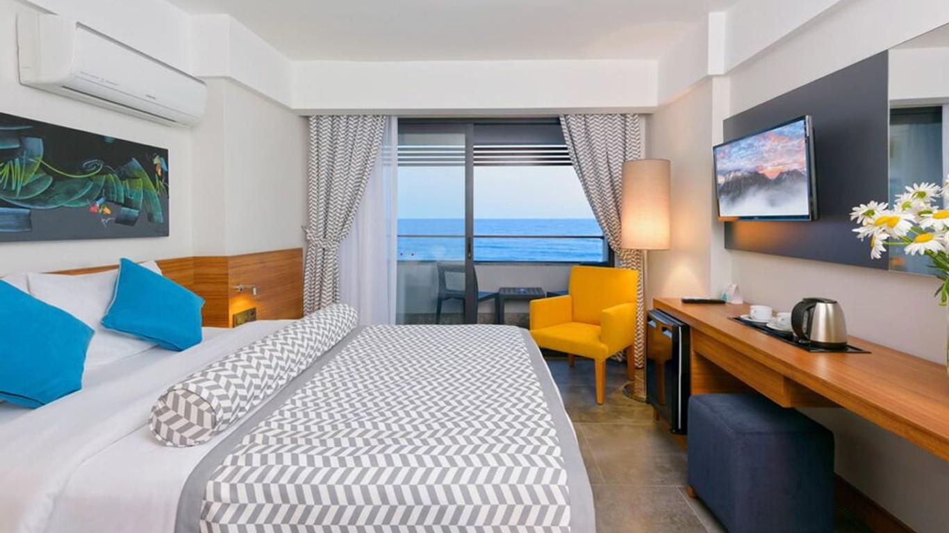 Floria Beach Hotel