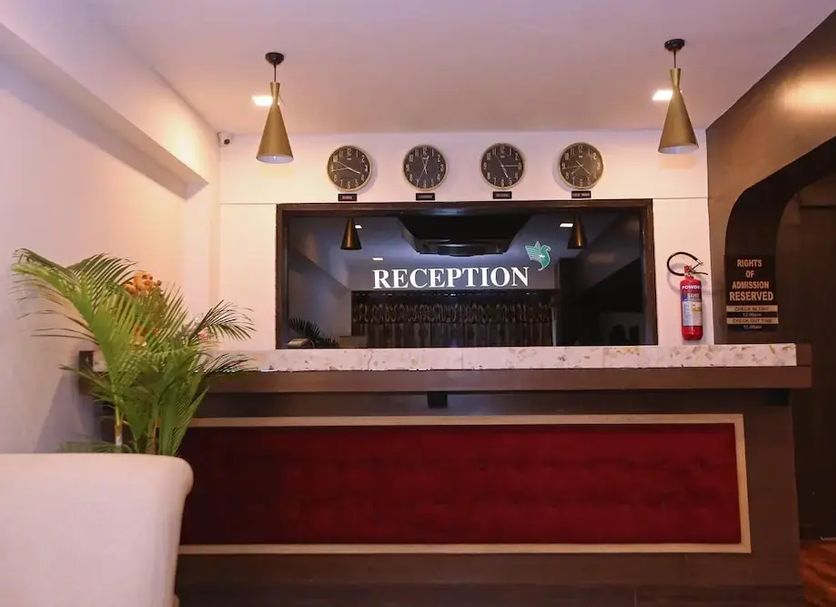 Front desk Photo