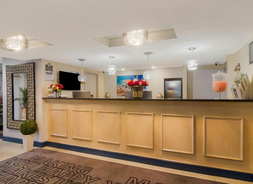 Front desk Photo