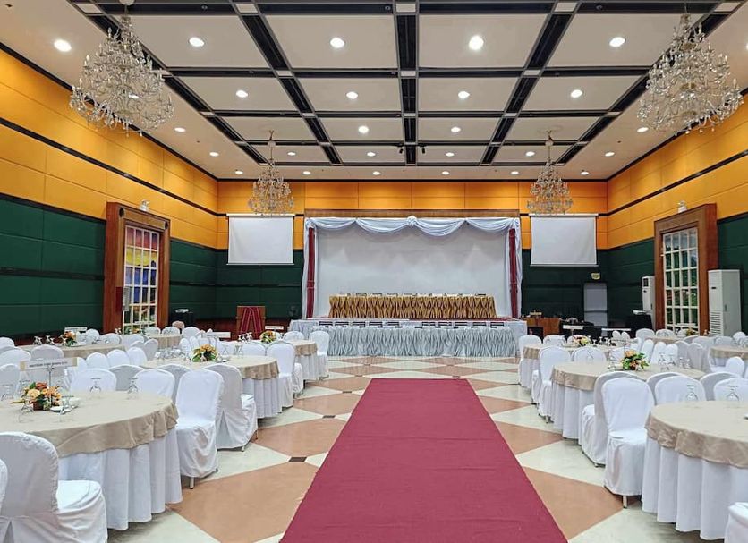 Banquet hall Photo