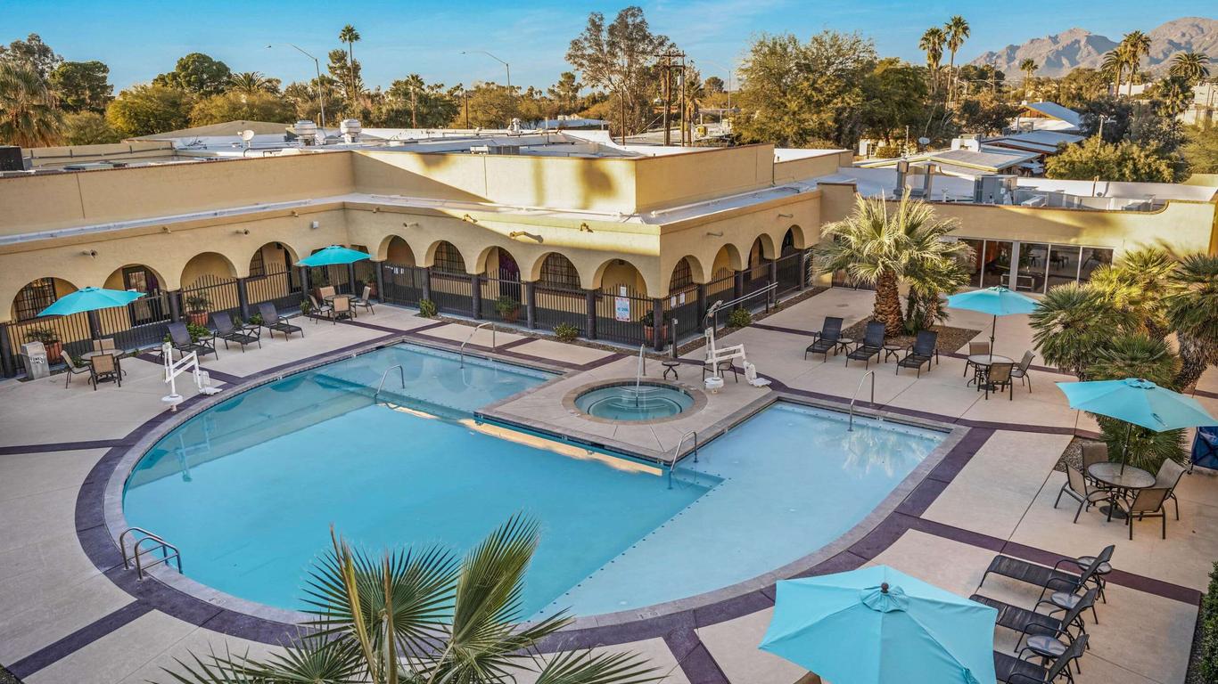 La Quinta Inn & Suites Tucson - Reid Park
