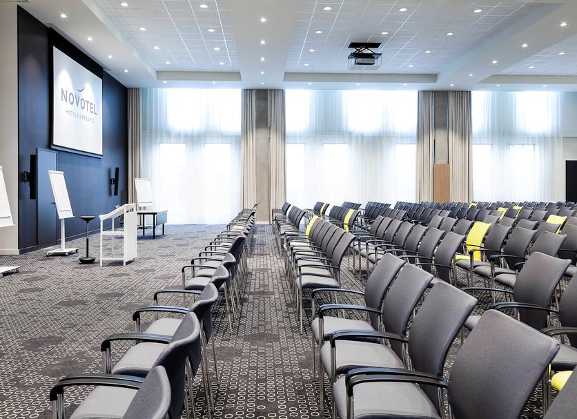 Conference room Photo