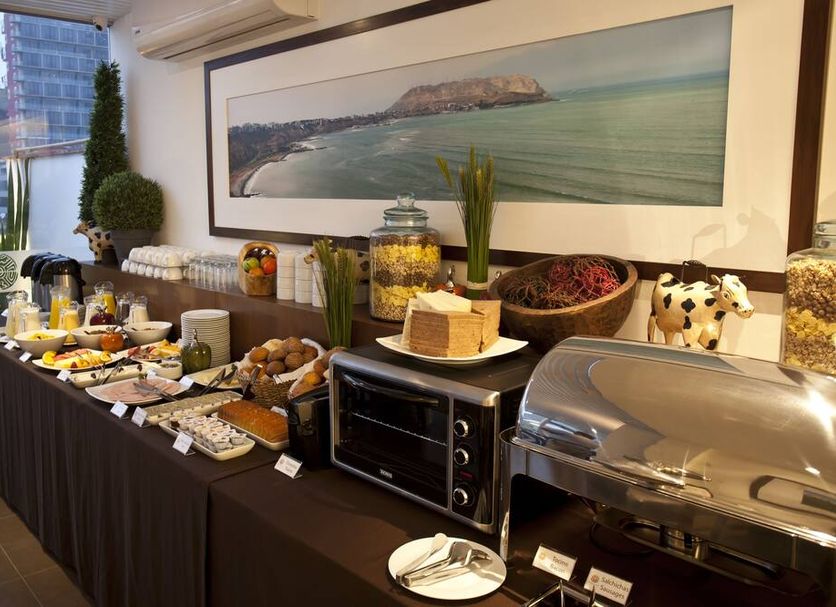 Buffet Photo