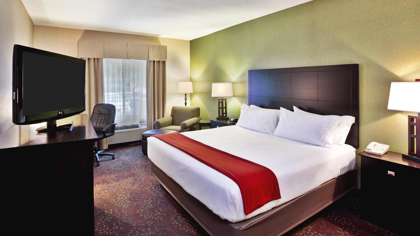 Holiday Inn Express Hotel & Suites Woodhaven, An IHG Hotel