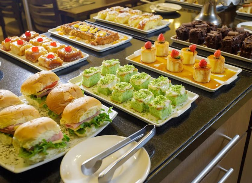 Buffet Photo
