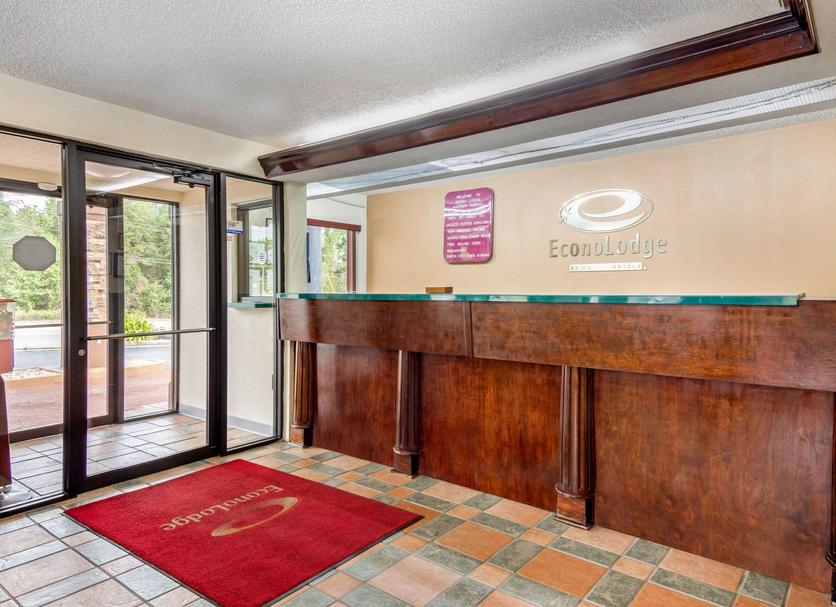 Front desk Photo
