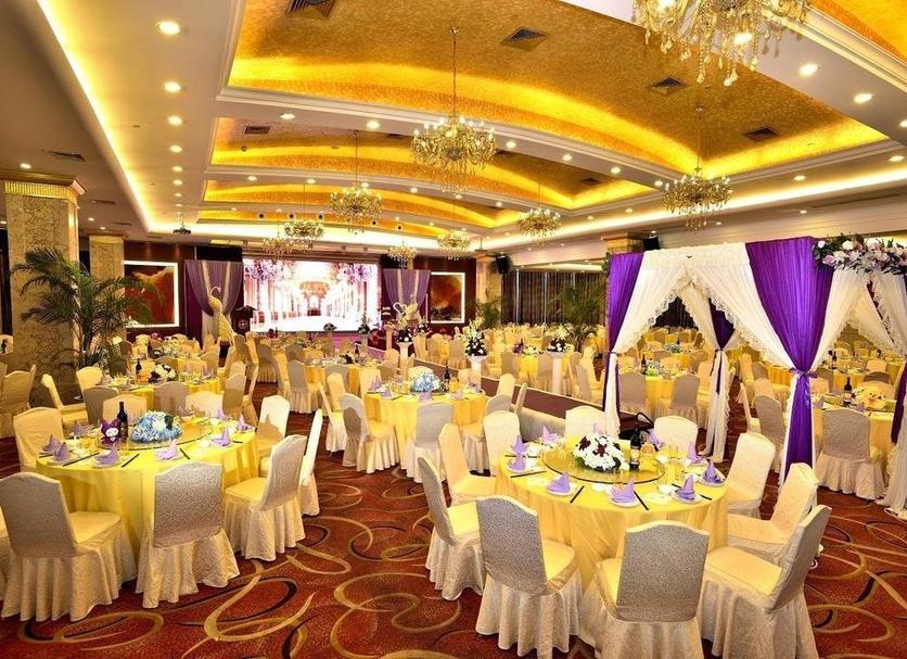 Banquet hall Photo