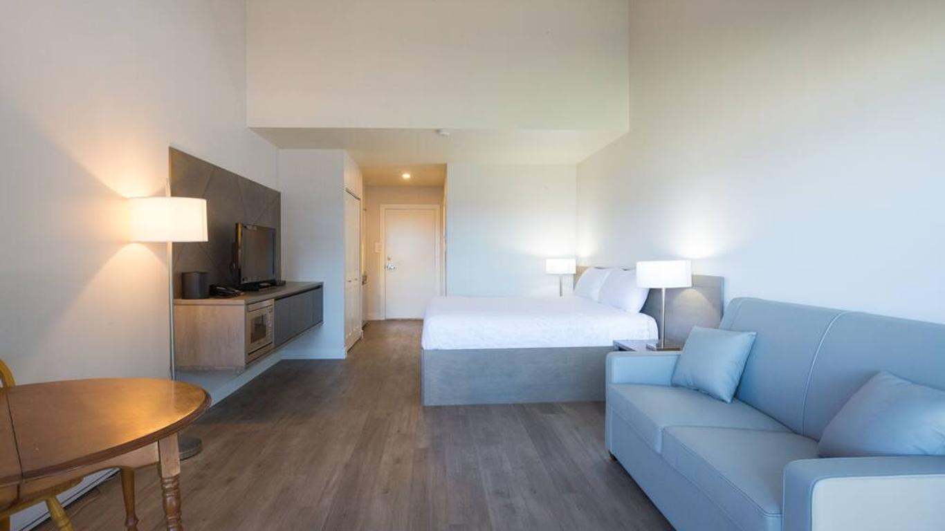 Sand Pebbles Inn